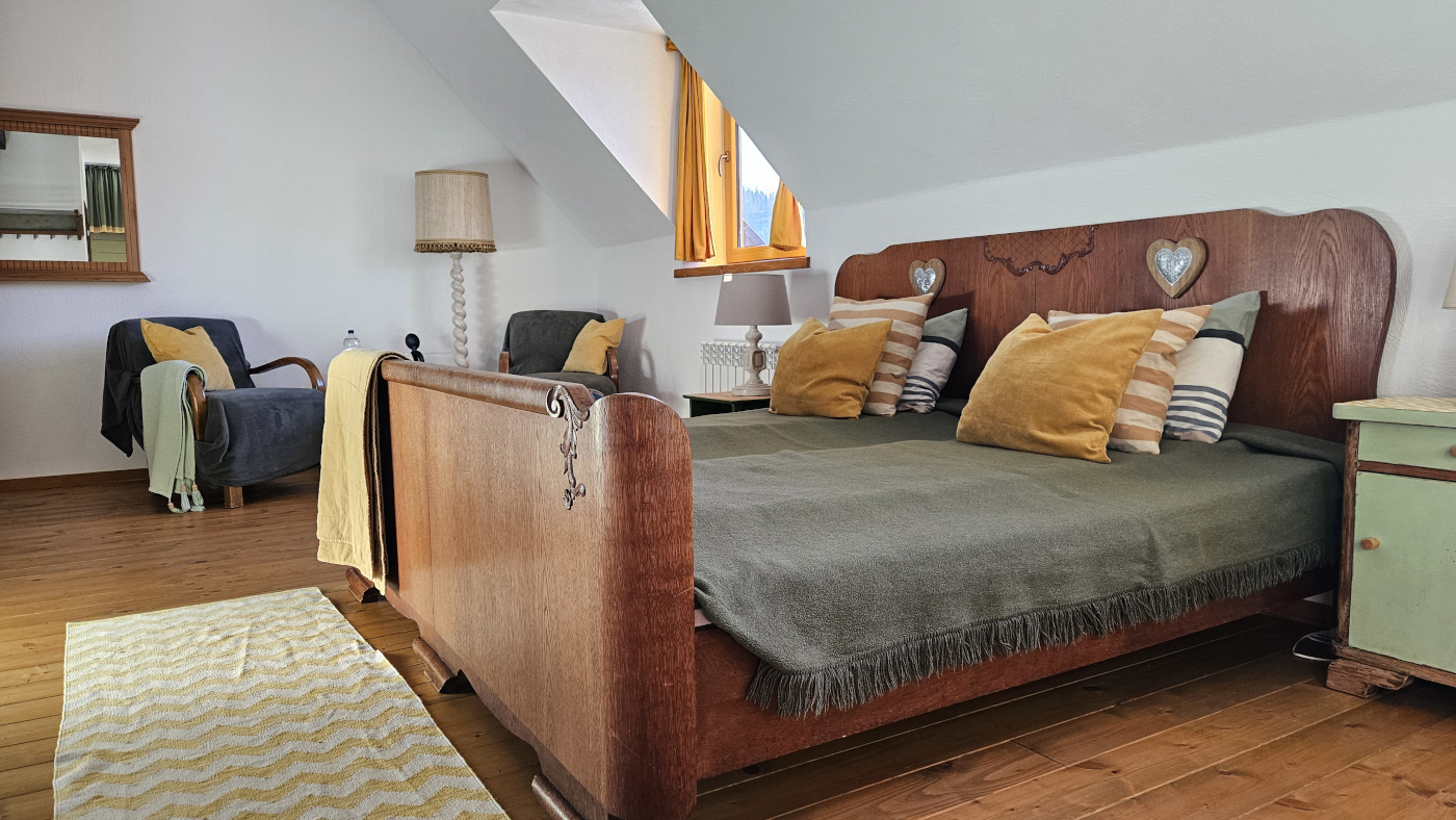 Wnętrze pokoju lipowego pensjonatu Miodówka