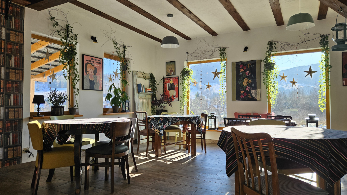 Widok na salę pensjonatu Miodówka